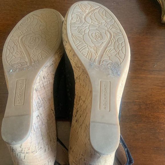 Rockport Black Perforated Wedge Sandals - Picture 4 of 6